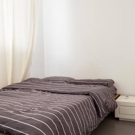 Oַ&O Group-Amazing Apt Bat-Yam 3 Min Walk To Beach Бат Ям Екстериор снимка